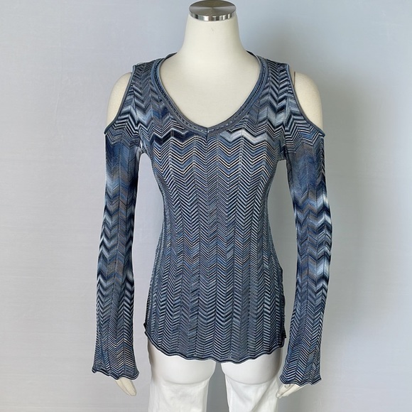 WHBM Blue Zigzag Open Shoulder Sweater X Small - Picture 2 of 10